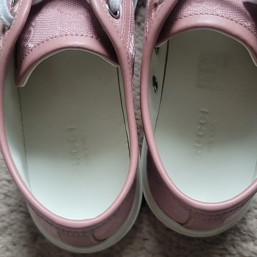 Gucci Pink Leather & Canvas Low-Top Sneakers - Picture 5 of 7